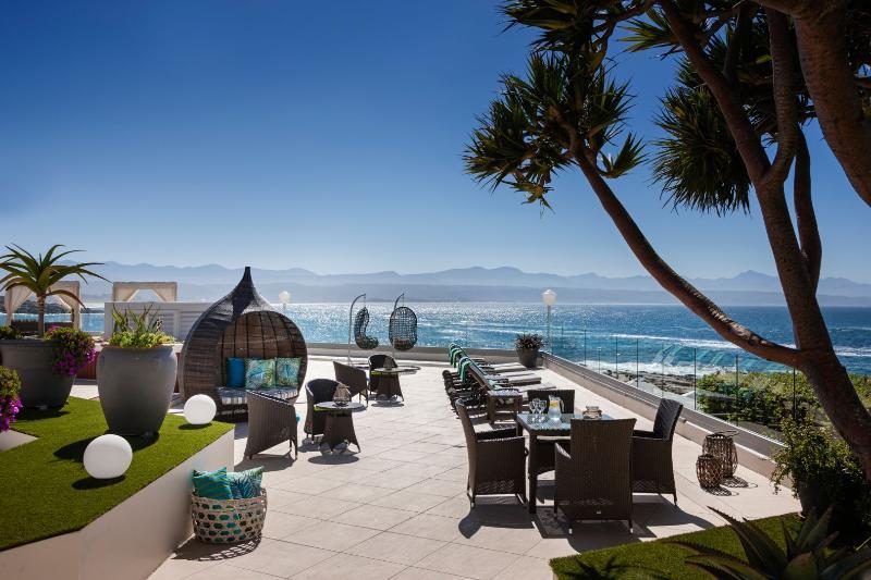 Beacon Island Resort Plettenbergbaai Buitenkant foto
